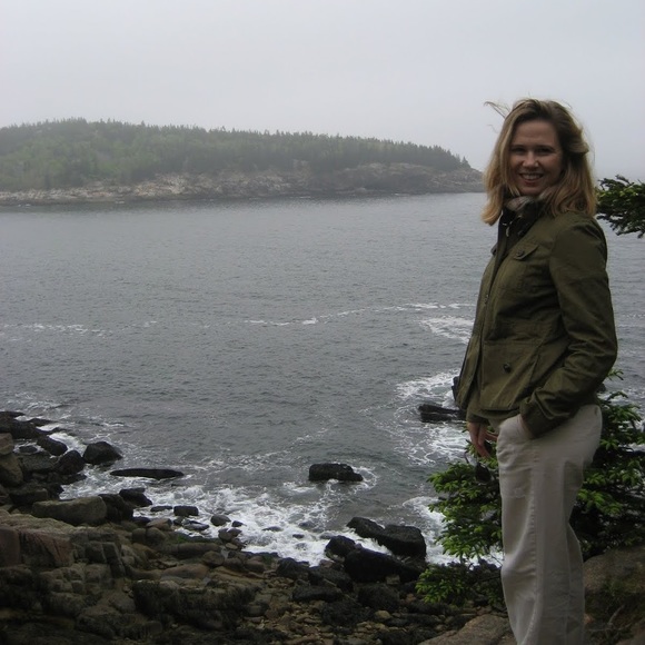 Meet your Posher, Jennifer - Picture 1 of 1